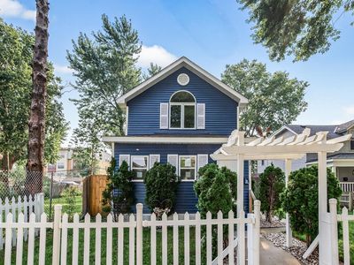 2417 15th Ave S, Minneapolis, MN, 55404