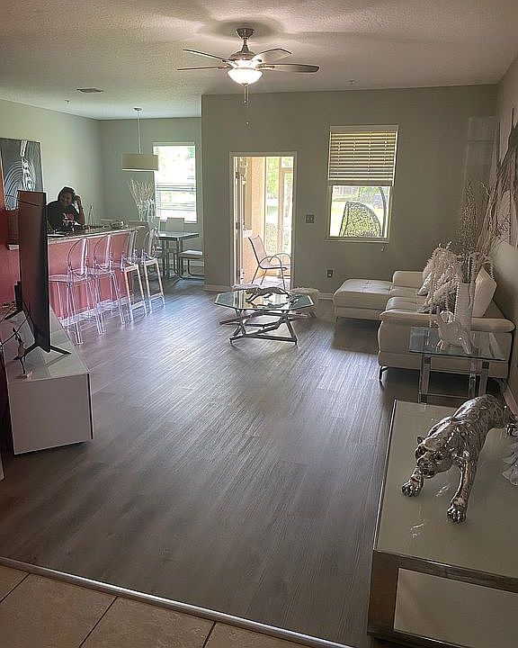 1st image of 1374 Priory Cir