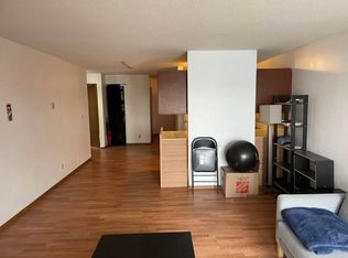 925 30th Ave S #4, Minneapolis, MN 55406