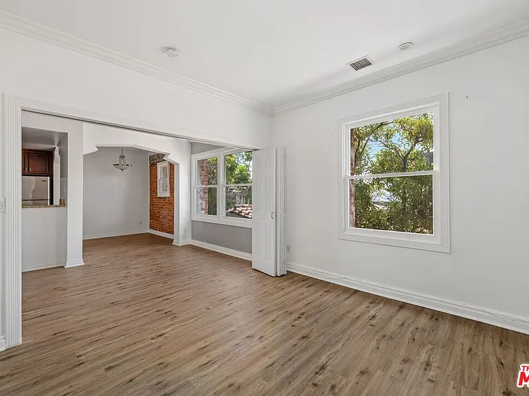 1236 N Flores St #207 — Photo 11