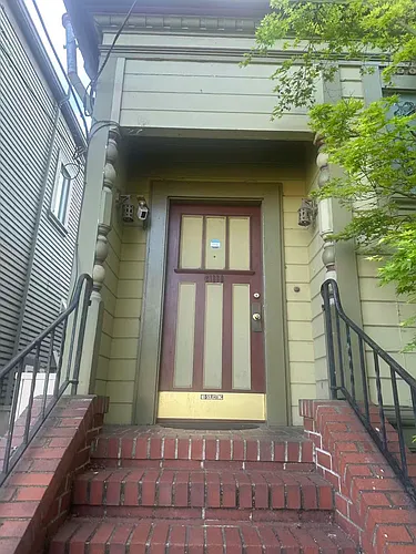 2106 Clinton Ave #D Photo 1