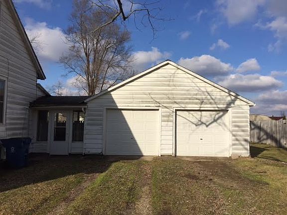 3rd image of 2831 E G Ave