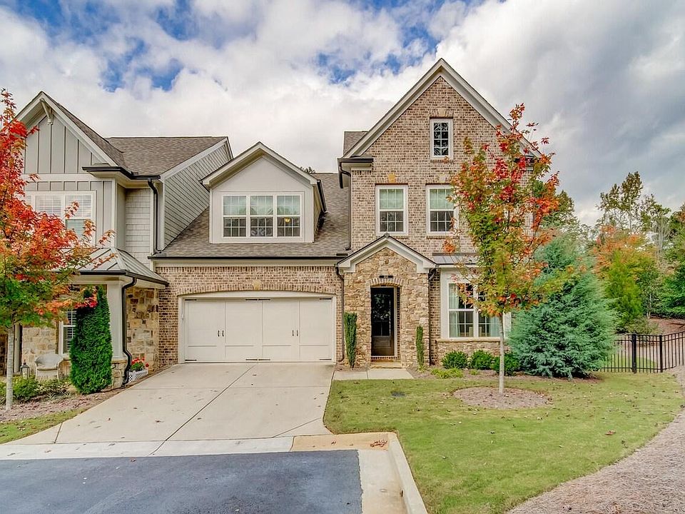 1st image of 3515 Oakshire Dr NE #4
