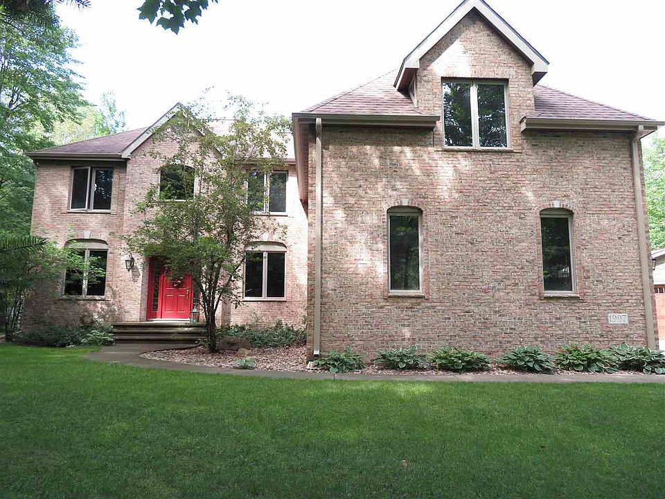 1st image of 60 Oak Hill Dr