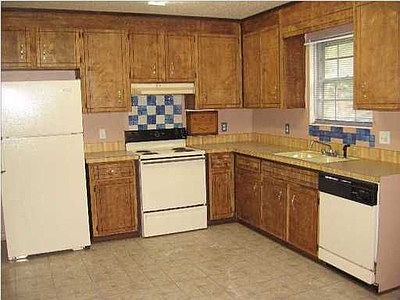 2nd image of 4712 Pecanwood Pl