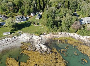 19 3rd St, Spruce Head, ME 04859