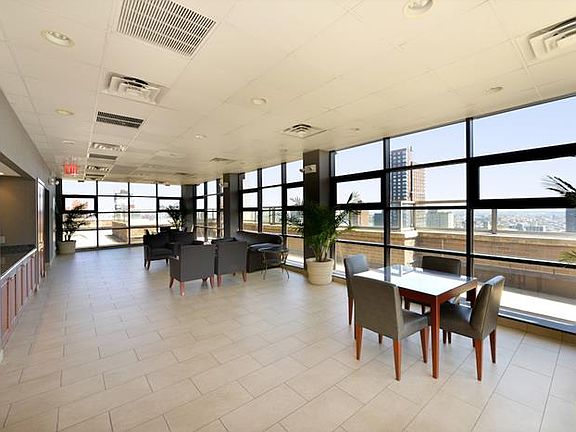 4th image of 1659 2nd Ave #7E