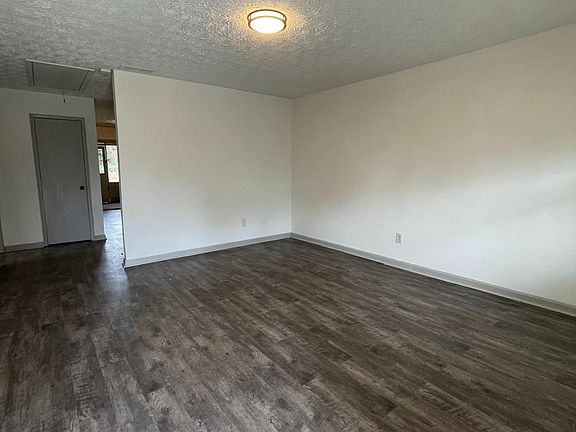 4th image of 161 Kimberly Way SW #161