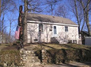 26 Hampshire Rd, Reading, MA 01867