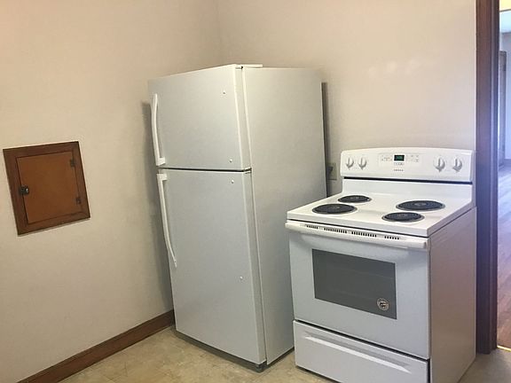 2nd image of 6100 W Lisbon Ave #1