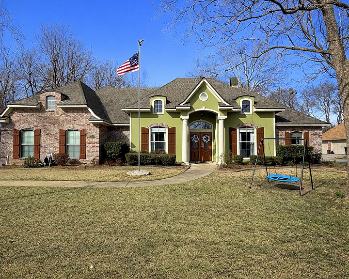 1005 Fawn Holw — Photo 1