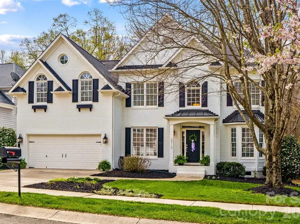 20110 Coachmans Wood Ln, Cornelius, NC 28031