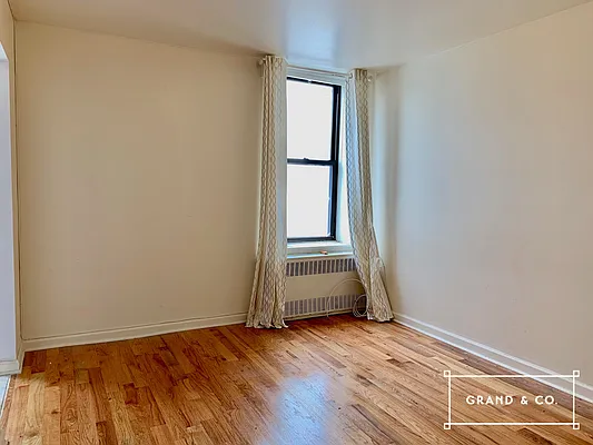 Rented by Grand & Co. | media 13