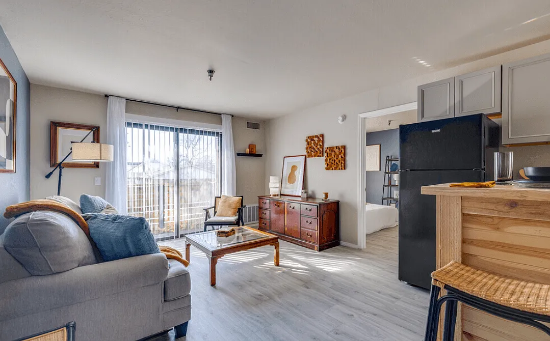 The Lodge Apartments — Photo 3