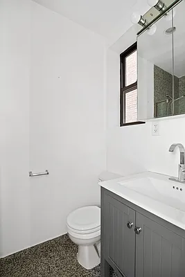 Rented by REAL New York | media 26