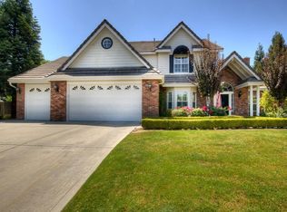 10483 E Cedarwood Ct, Clovis, CA 93619