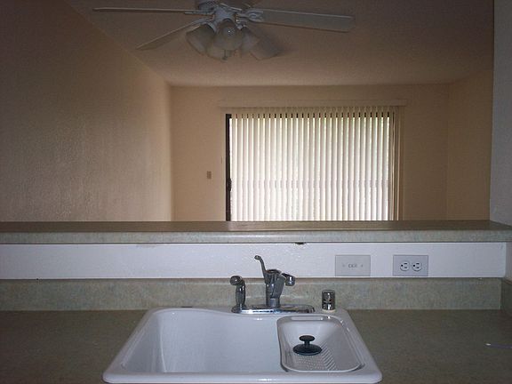 2nd image of 2031 Market Ave APT 123