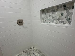 1073 Loho St #B, Kailua, HI 96734