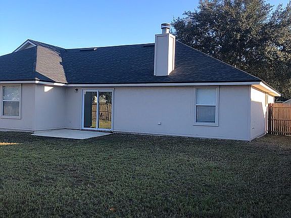 3rd image of 3376 Shelley Dr