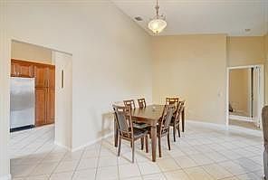 5th image of 5139 Floria Way