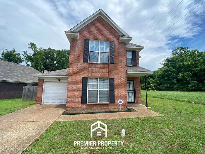 4320 Grand Cedar Ln — Photo 1