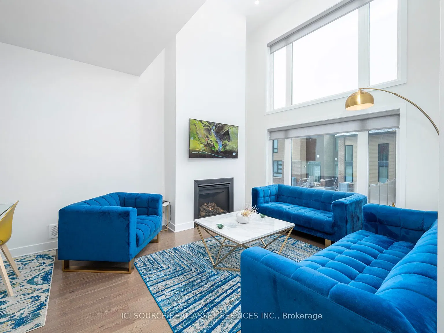 5 bed, $3,950 — Photo 1