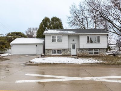 114 8th Ave SW, Kasson, MN, 55944
