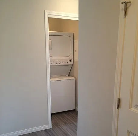 10521 84th Ave #102 — Photo 10