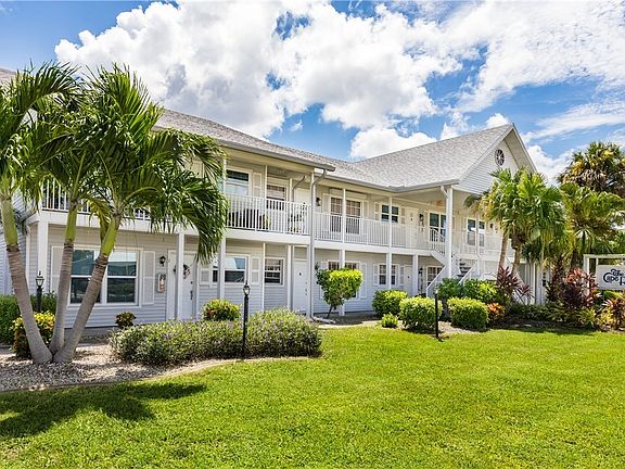 2nd image of 3711 Del Prado Blvd S APT 2