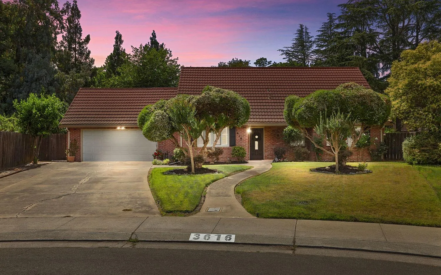5 bed, $7,500 — Photo 1