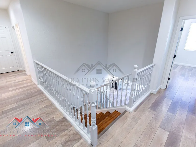 14616 W Windward Ave — Photo 29