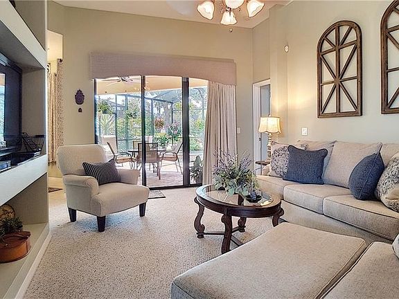 4th image of 385 Villa Sorrento Cir