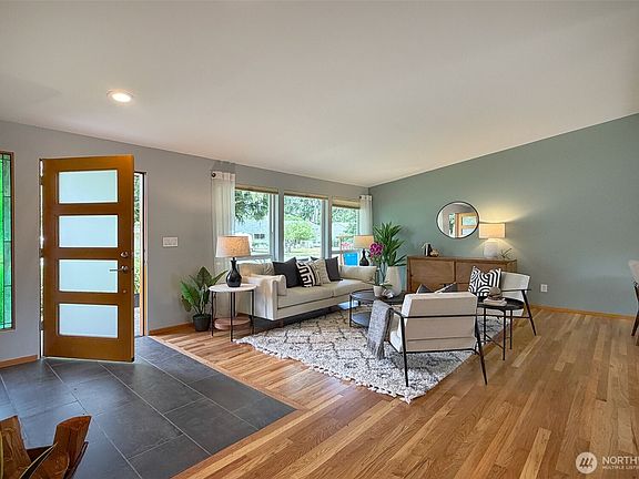 5th image of 16857 Palatine Avenue N