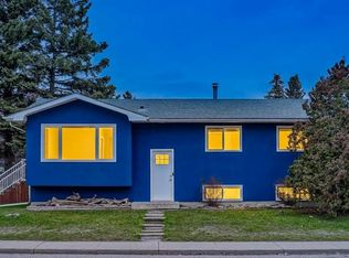 252 S Allan Cres SE, Calgary, AB T2J 0T4