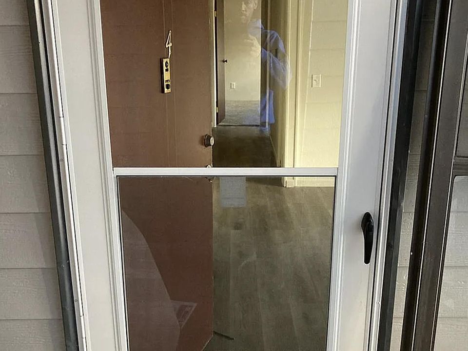 Front Door/Entrance