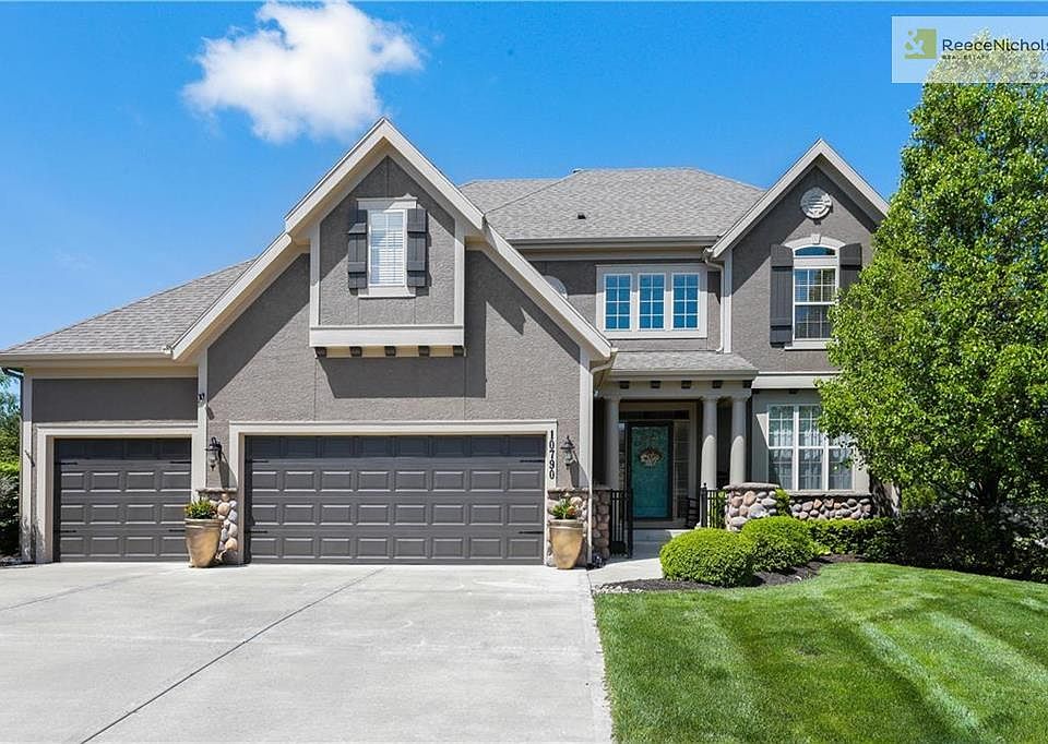 WELCOME HOME to this FIVE bedroom, FOUR FULL bath, Engle-built beauty nestled on a corner, cul-de-sac lot backing to greenspace.
