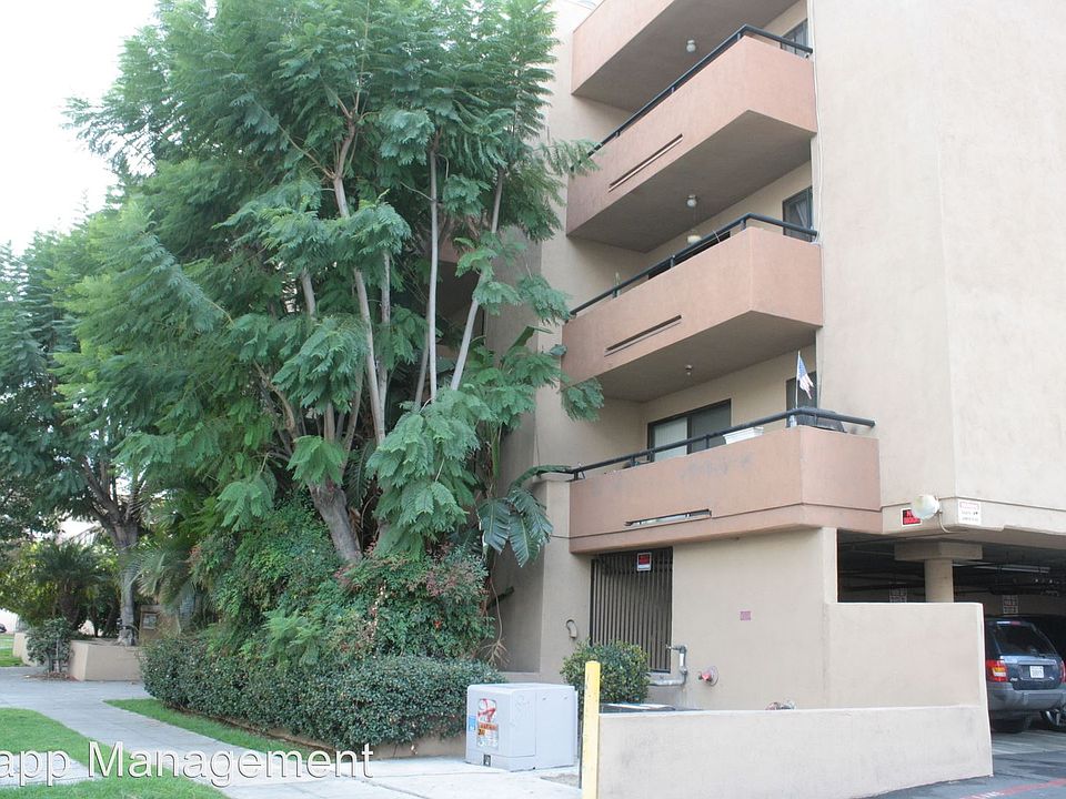 1st image of 1725 Grismer Ave APT 102