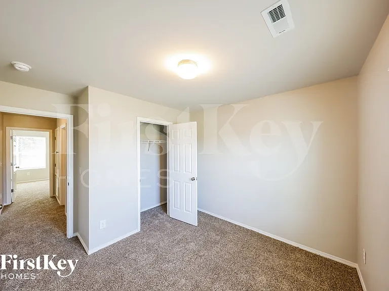 224 Cambridge Park Dr — Photo 12