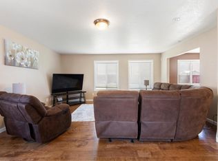 6203 Leicester Ln, Pasco, WA 99301