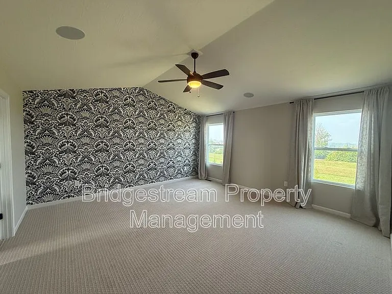 3032 Wellington Ln — Photo 6