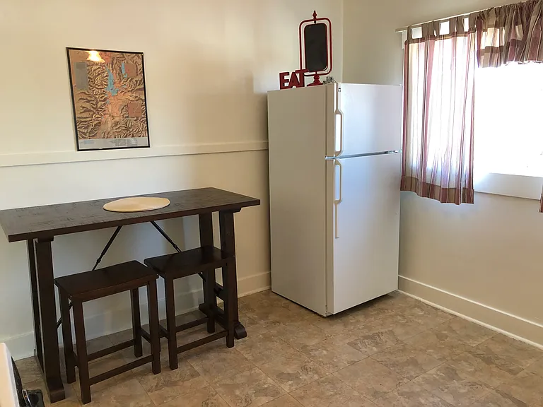 306 E 27th St #5 — Photo 10