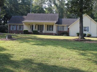 960 Cedar Dr, Camden, TN 38320