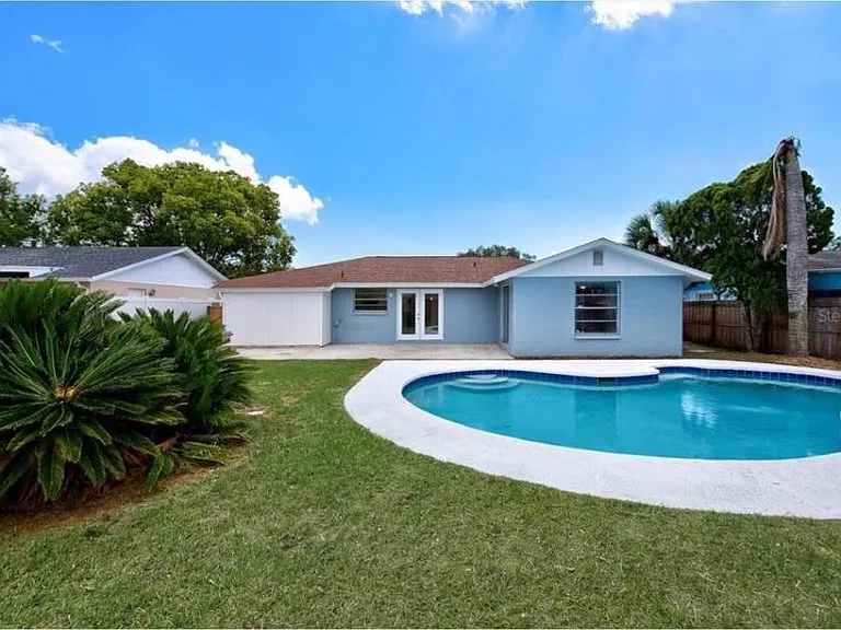 8223 Drycreek Dr — Photo 22