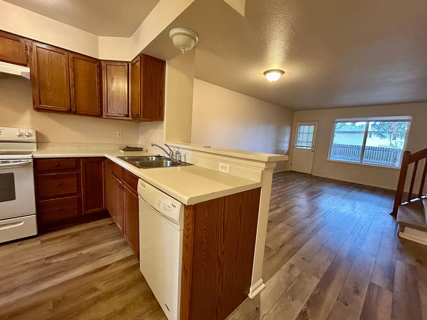 Two Bedroom Townhome Available For Rent in Hunter's Ridge in Louisville — Photo 4