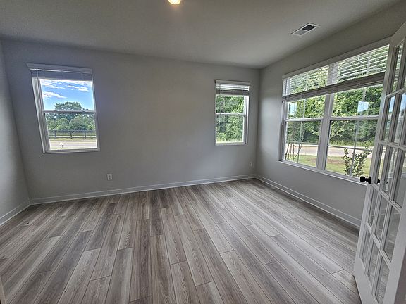 4th image of 7275 Carruthers Way