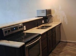 22460 Country Club Dr, Huntsville, TX 77320
