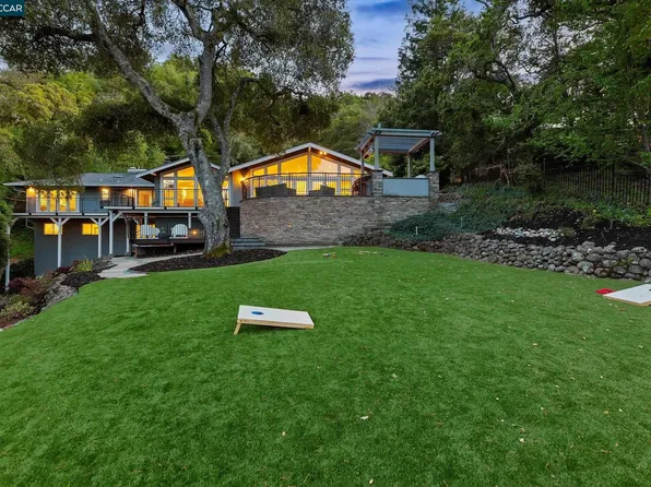 36 Oak Dr, Orinda, CA 94563