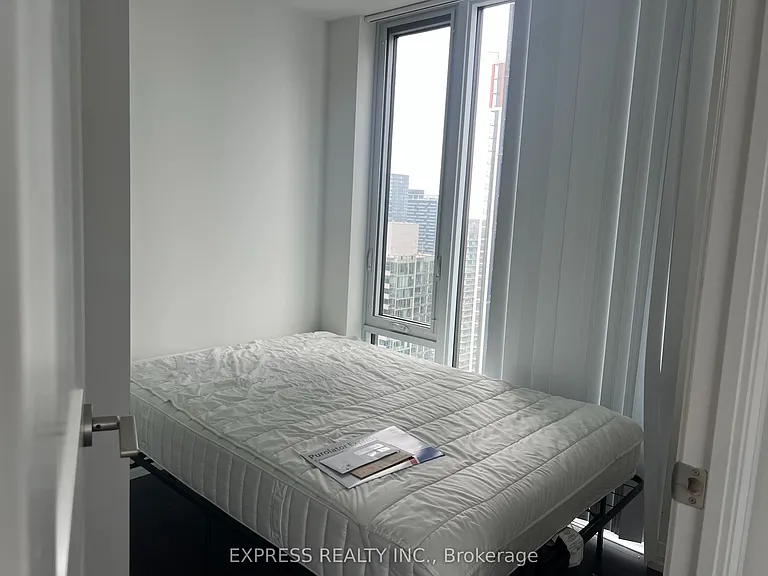 8 Widmer St #4303 — Photo 7