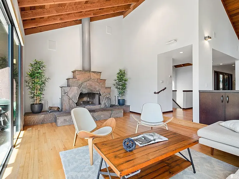 7068 Sayre Dr — Photo 17