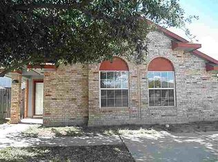 1926 Denmark Ln, Laredo, TX 78045